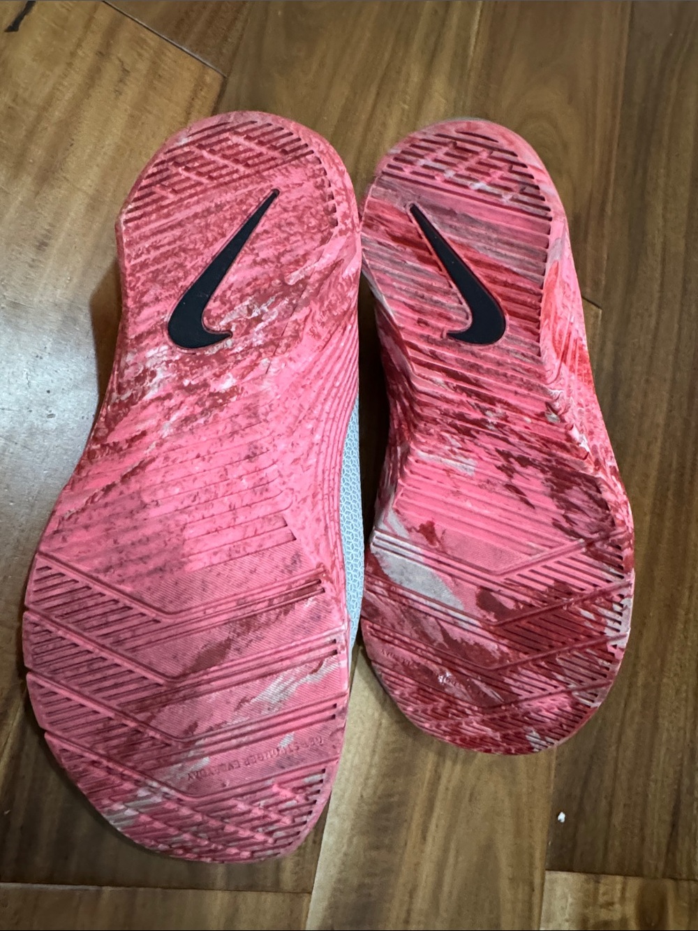 Nike Women's Light Gray Athletic Sneakers with Pink Trim - Picture 3 of 3